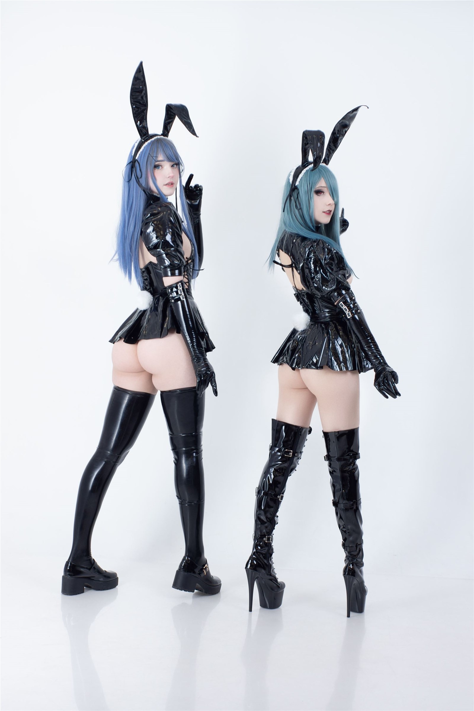 CandyBall 14. Latex Bunny Twins(1)